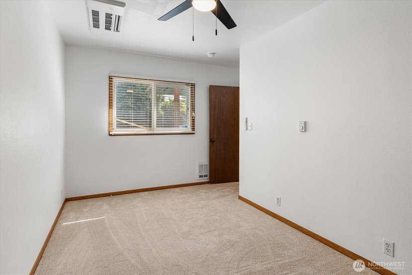 Property photo for 13648 28th Place S, SeaTac photo 12