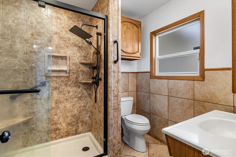 Property photo for 13648 28th Place S, SeaTac photo 11