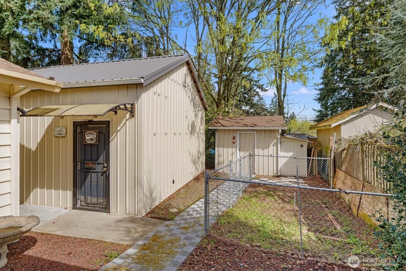 Property photo for 13648 28th Place S, SeaTac photo 16