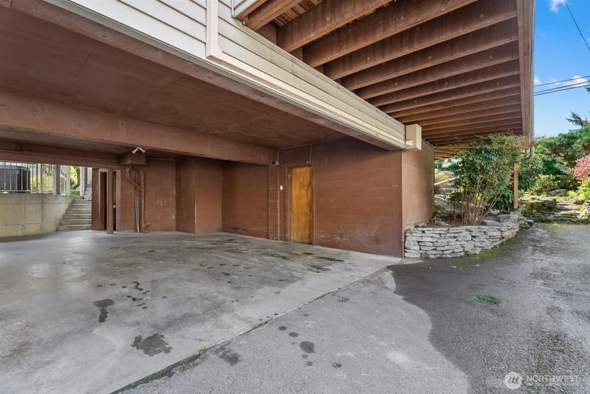 Property photo for 315 10th Avenue S #101, Kirkland photo 18
