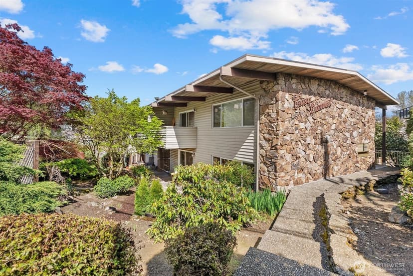 Property photo for 315 10th Avenue S #101, Kirkland photo 19