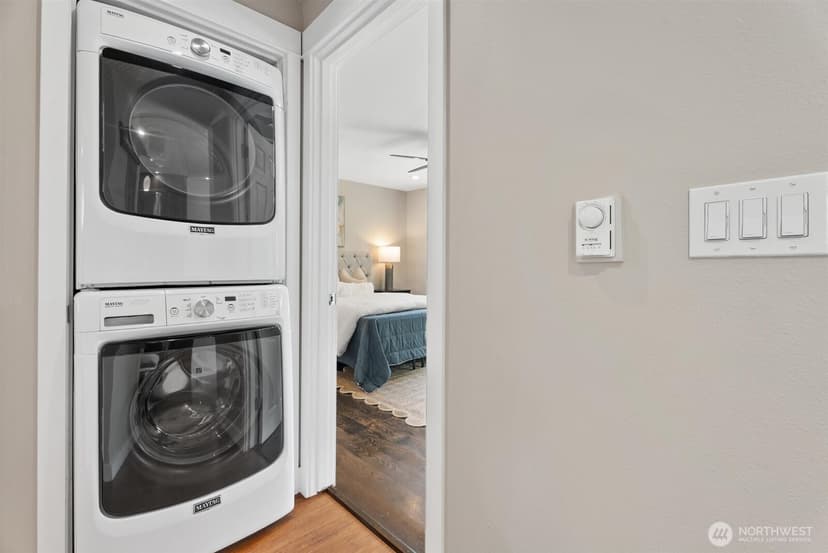 Property photo for 315 10th Avenue S #101, Kirkland photo 11