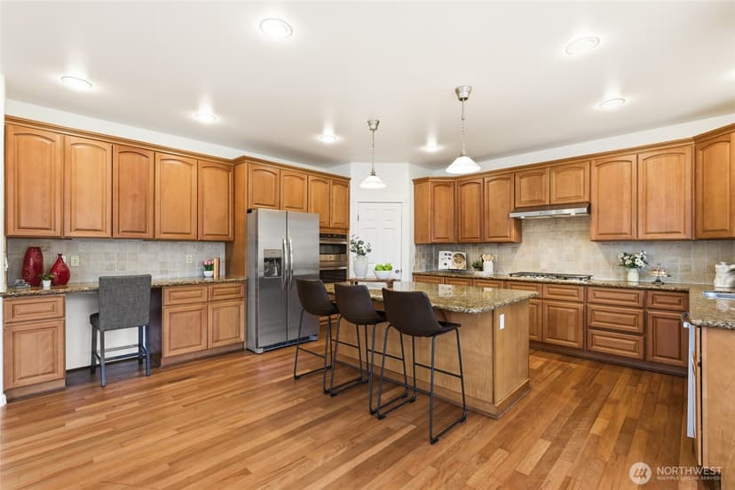 Property photo for 21601 129th Avenue SE, Kent photo 15