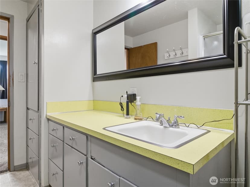 Property photo for 1627 Garfield Street S, Tacoma photo 24
