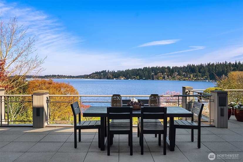 Property photo for 9626 SE 34th Street, Mercer Island photo 2