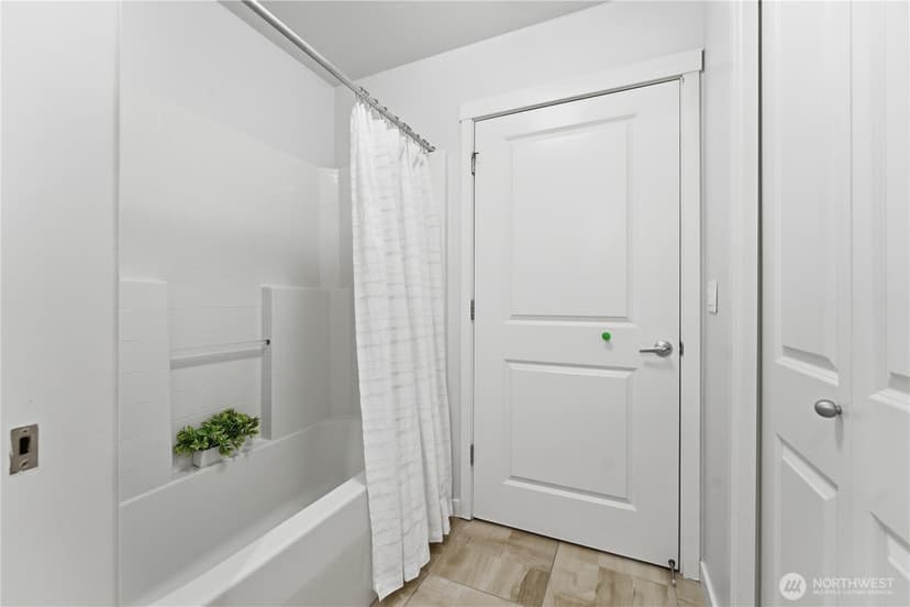 Property photo for 16141 Cleveland Street #317, Redmond photo 28