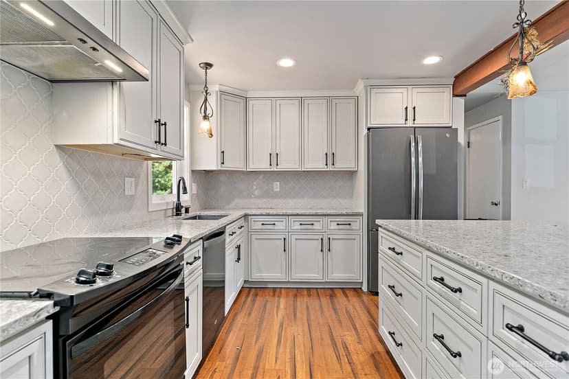 Property photo for 18228 42nd Place W, Lynnwood photo 7