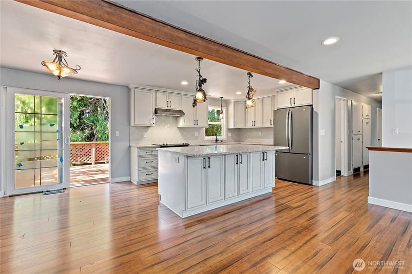 Property photo for 18228 42nd Place W, Lynnwood photo 6