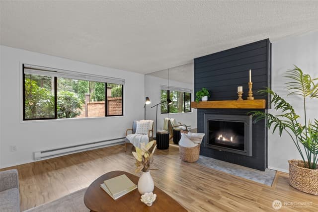 Property photo for 1717 150th Avenue SE #1, Bellevue photo 5