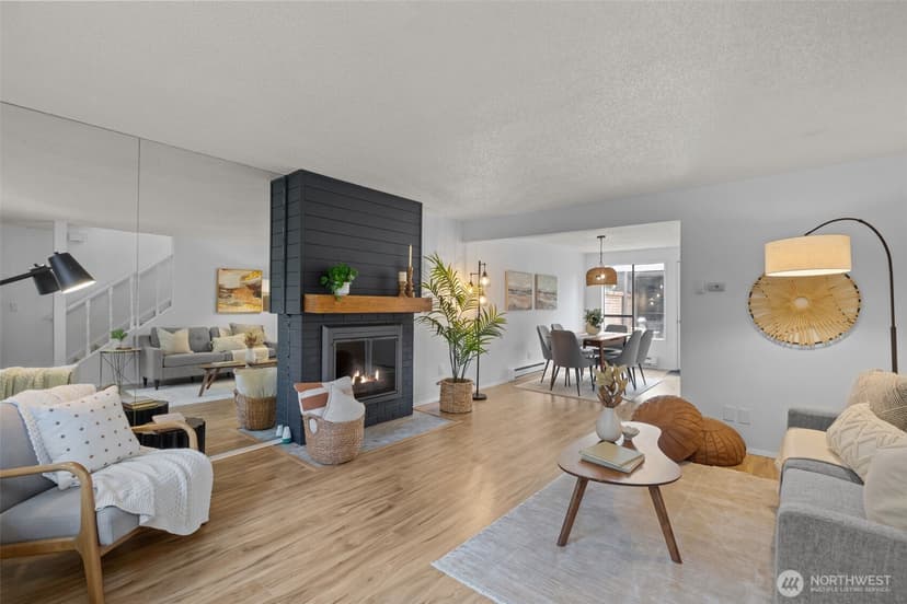 Property photo for 1717 150th Avenue SE #1, Bellevue photo 6