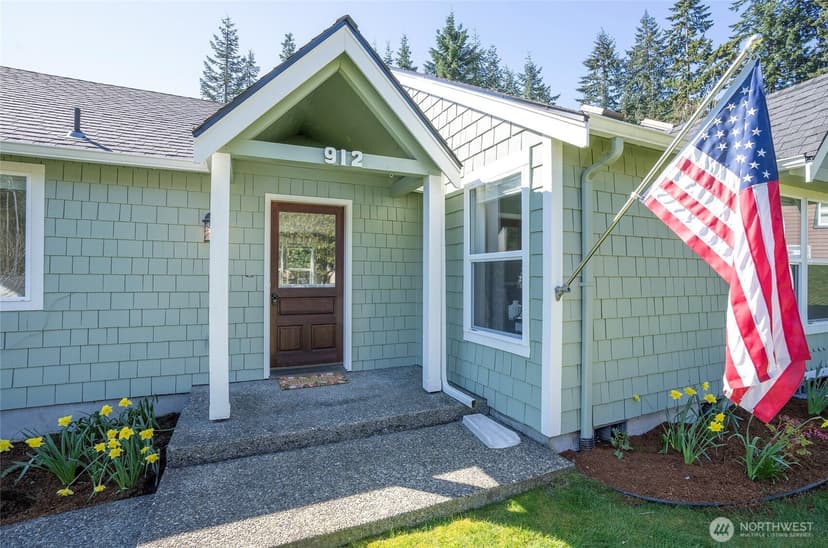 Property photo for 912 125th Street Ct NW, Gig Harbor photo 3