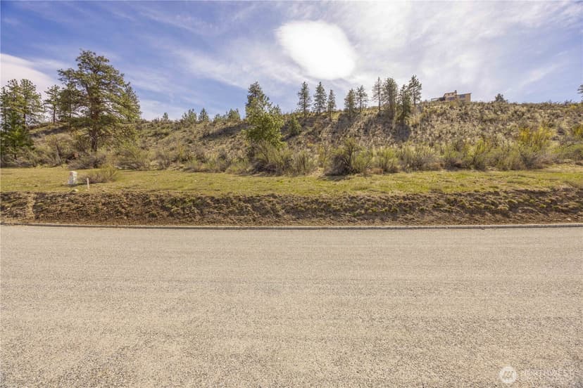 Property photo for 221 Bandera Way, Chelan photo 14