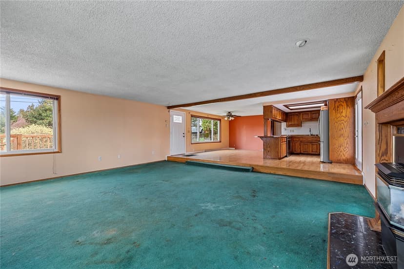 Property photo for 15 76th Street SW, Everett photo 7