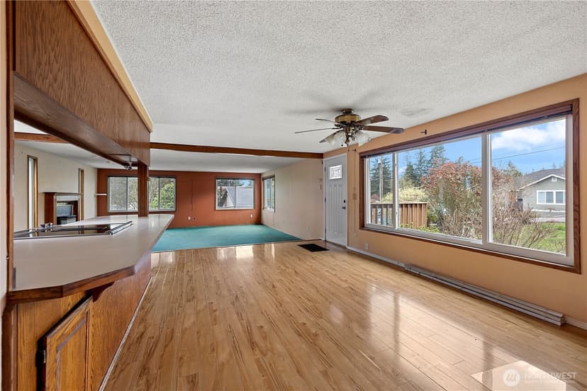 Property photo for 15 76th Street SW, Everett photo 6