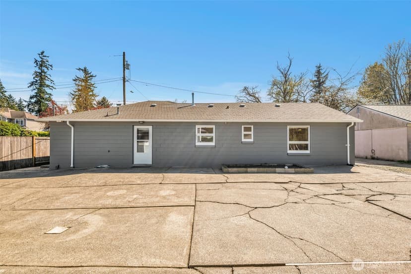 Property photo for 1314 N 188th Street, Shoreline photo 24
