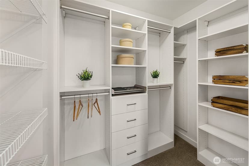Property photo for 1321 Seneca Street #206, Seattle photo 18