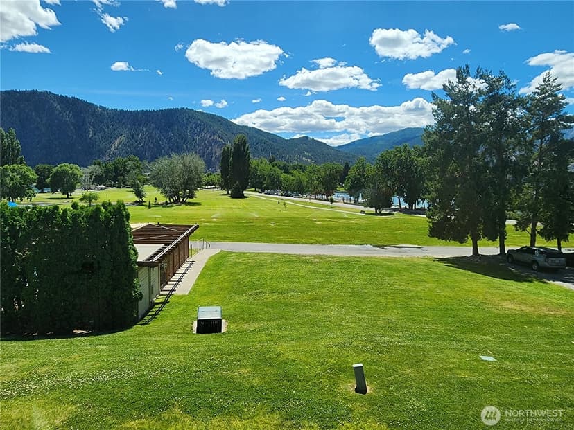 Property photo for 1 Lodge 606-O, Manson photo 4