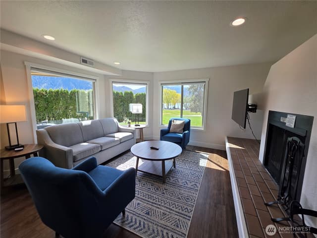 Property photo for 1 Lodge 606-O, Manson photo 5