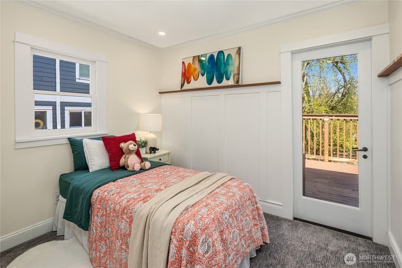 Property photo for 324 NE 54th Street, Seattle photo 13