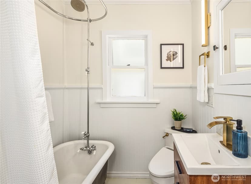 Property photo for 324 NE 54th Street, Seattle photo 14