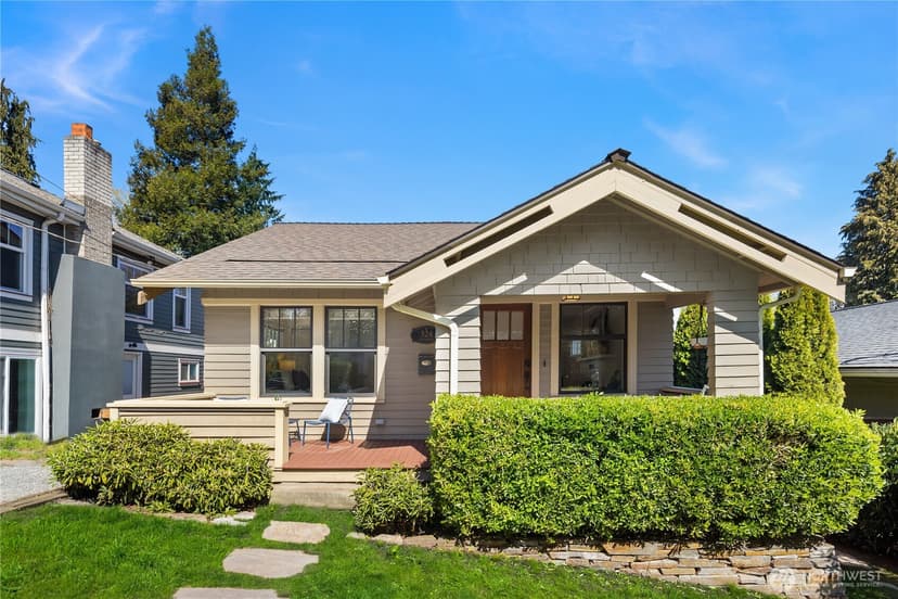 Property photo for 324 NE 54th Street, Seattle