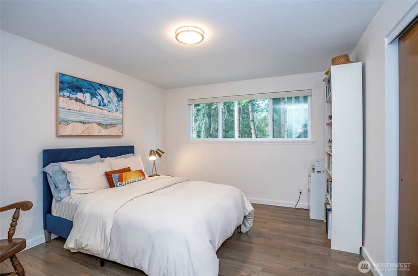 Property photo for 10422 Mary Lane SW, Lakewood photo 13