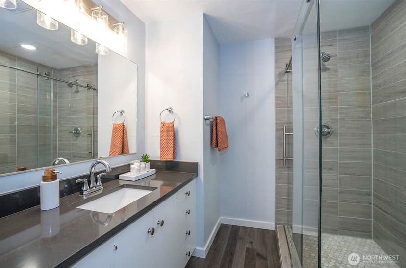 Property photo for 10422 Mary Lane SW, Lakewood photo 12