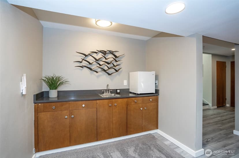 Property photo for 10422 Mary Lane SW, Lakewood photo 18