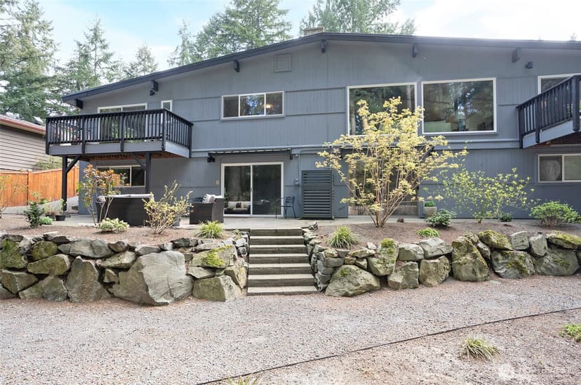 Property photo for 10422 Mary Lane SW, Lakewood photo 30