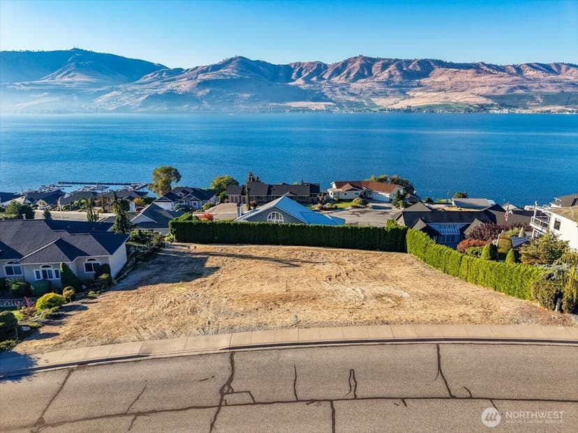 Property photo for 109 Apple Avenue, Chelan photo 2