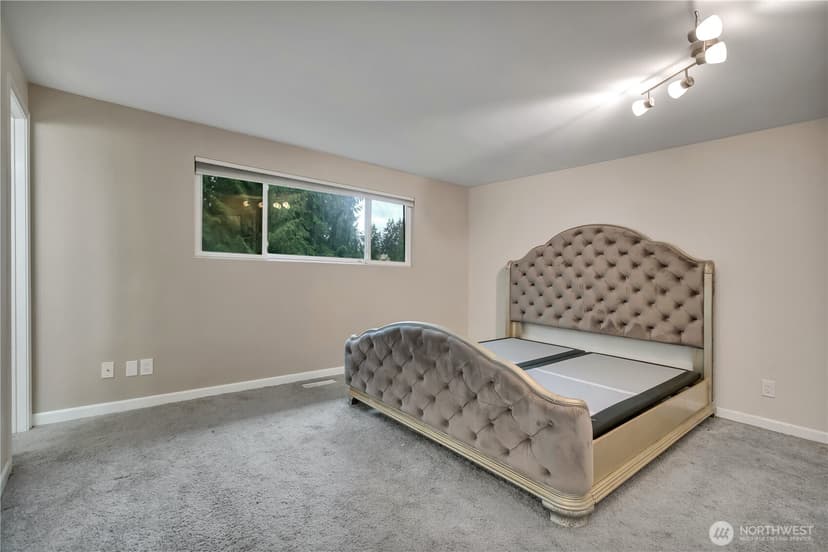 Property photo for 983 NE Melia Lane, Bremerton photo 13