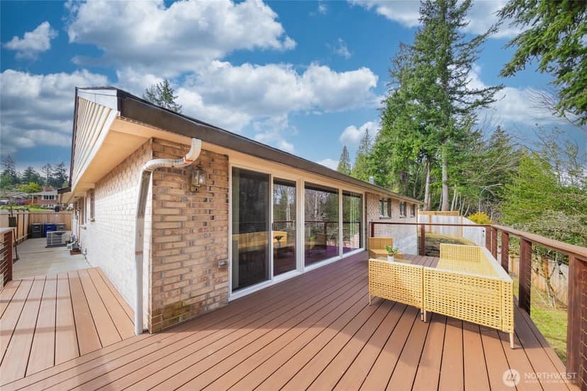 Property photo for 1208 172nd Avenue NE, Bellevue photo 31