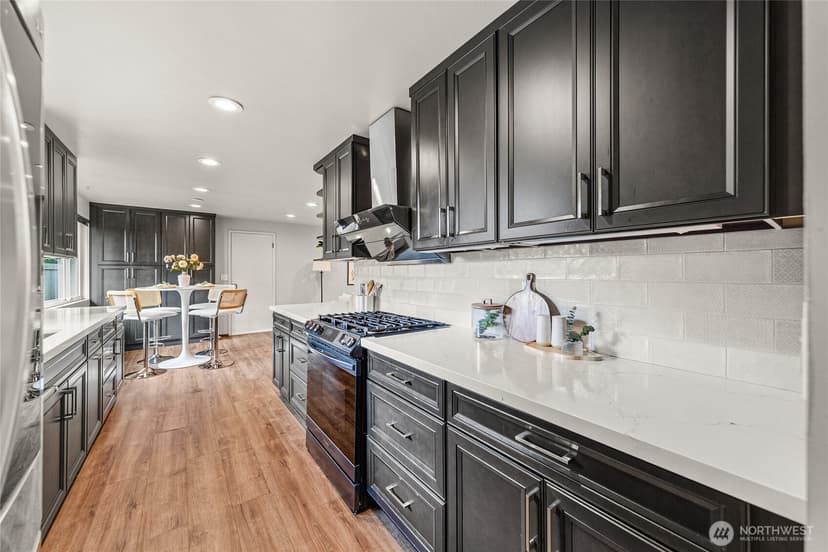 Property photo for 1208 172nd Avenue NE, Bellevue photo 14
