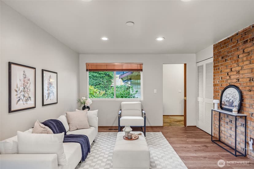 Property photo for 1208 172nd Avenue NE, Bellevue photo 18