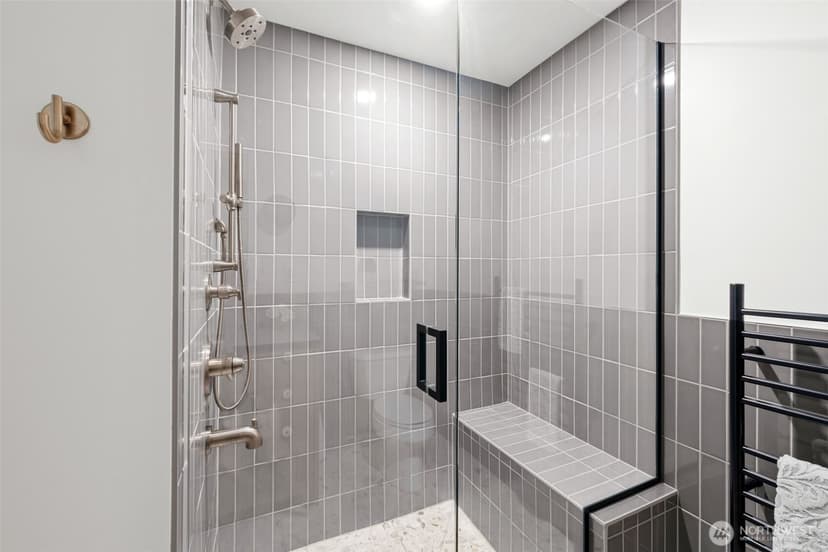 Property photo for 15100 6th Avenue SW #332, Burien photo 23