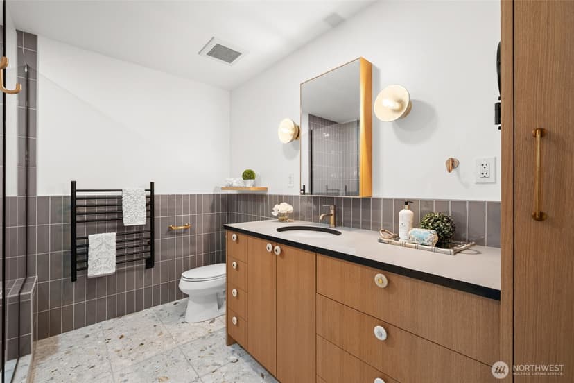 Property photo for 15100 6th Avenue SW #332, Burien photo 22