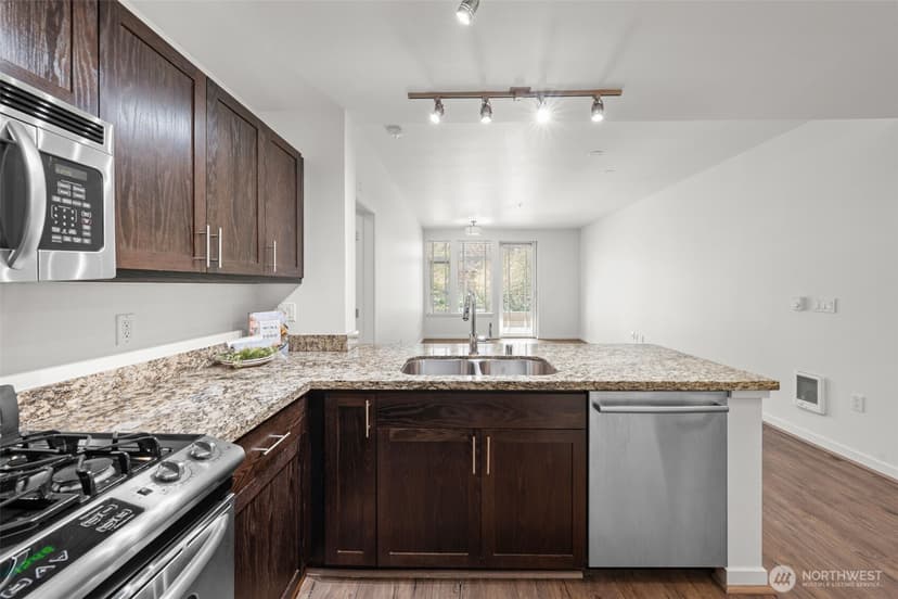 Property photo for 15100 6th Avenue SW #332, Burien photo 7