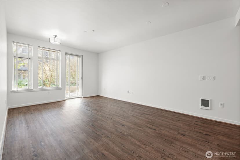 Property photo for 15100 6th Avenue SW #332, Burien photo 11
