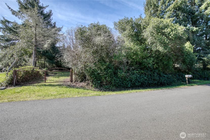Property photo for 265 Wishkah Street SW, Ocean Shores photo 9