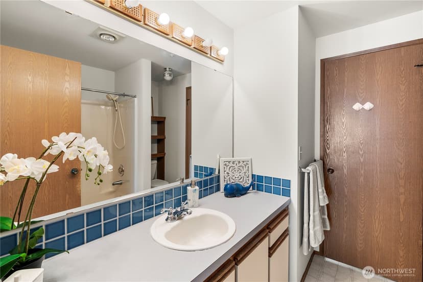 Property photo for 1220 NE 177th Street #A, Seattle photo 16