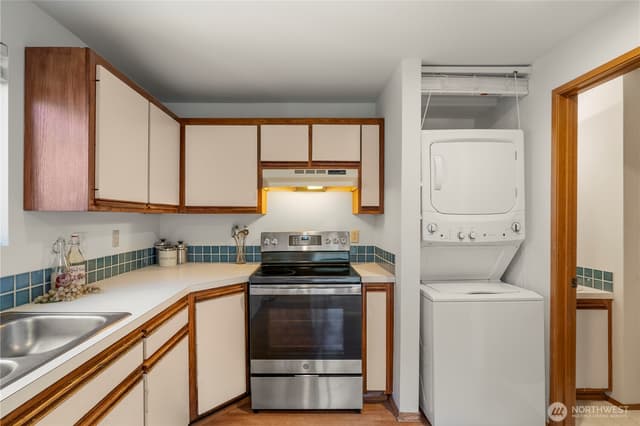 Property photo for 1220 NE 177th Street #A, Seattle photo 5