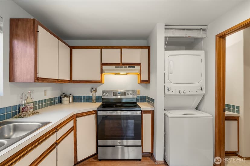 Property photo for 1220 NE 177th Street #A, Seattle photo 5