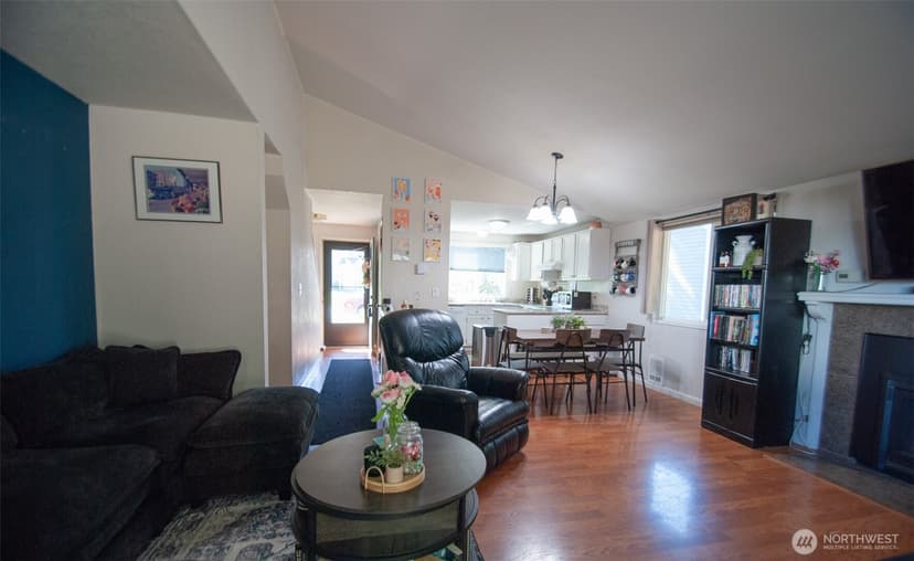 Property photo for 3227 134th Place SW #A, Lynnwood photo 7