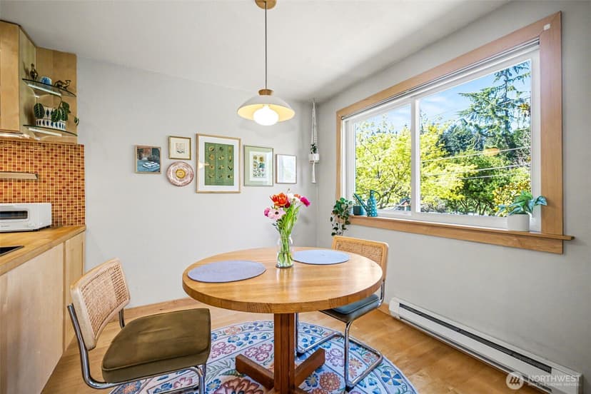 Property photo for 3423 W Government Way #7, Seattle photo 10