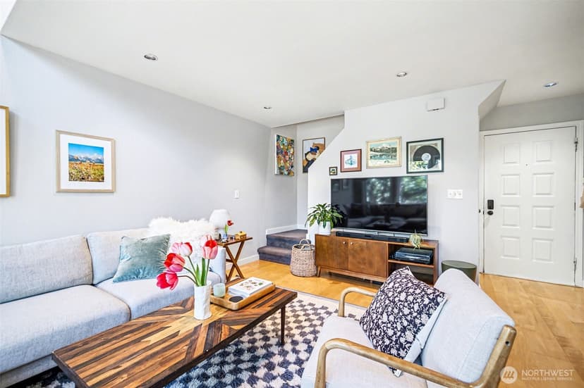 Property photo for 3423 W Government Way #7, Seattle photo 5