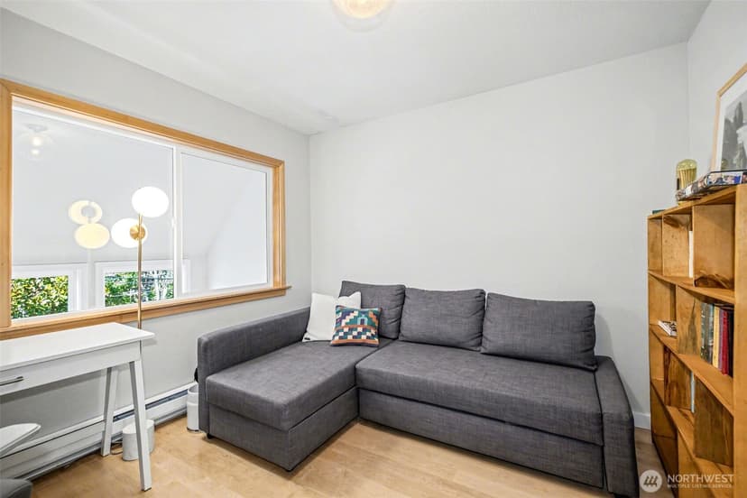 Property photo for 3423 W Government Way #7, Seattle photo 15