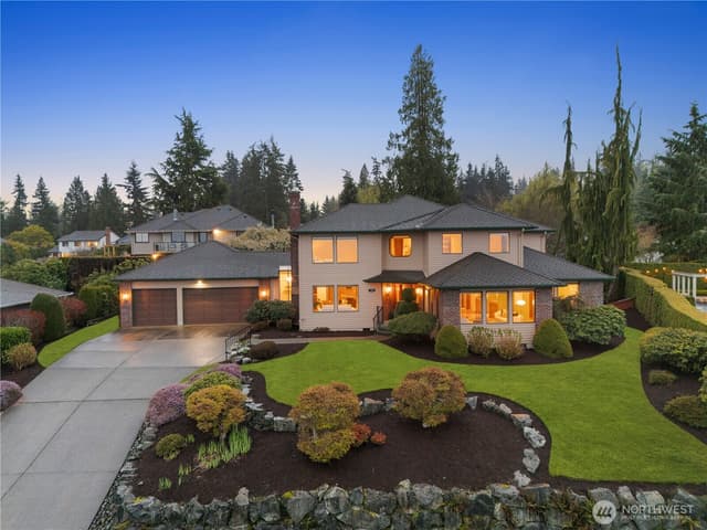 Property photo for 1711 Edgemoor Lane, Everett