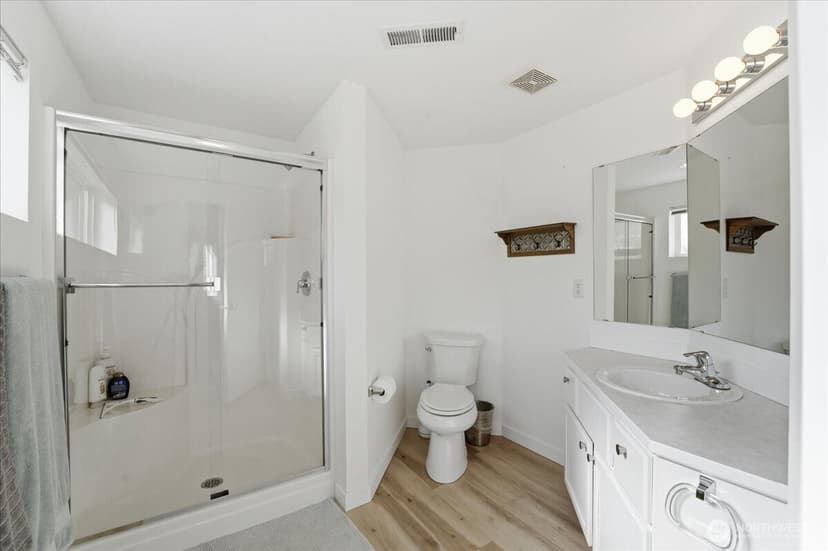 Property photo for 808 W Manson Highway #D201, Chelan photo 25