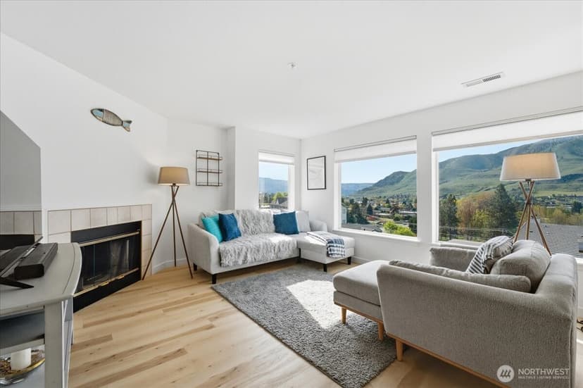 Property photo for 808 W Manson Highway #D201, Chelan photo 15
