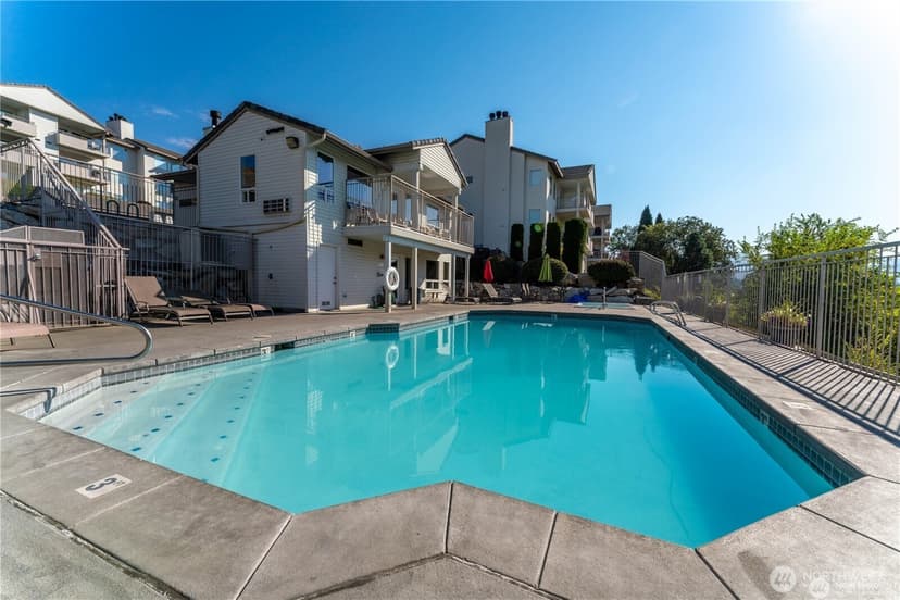 Property photo for 808 W Manson Highway #D201, Chelan